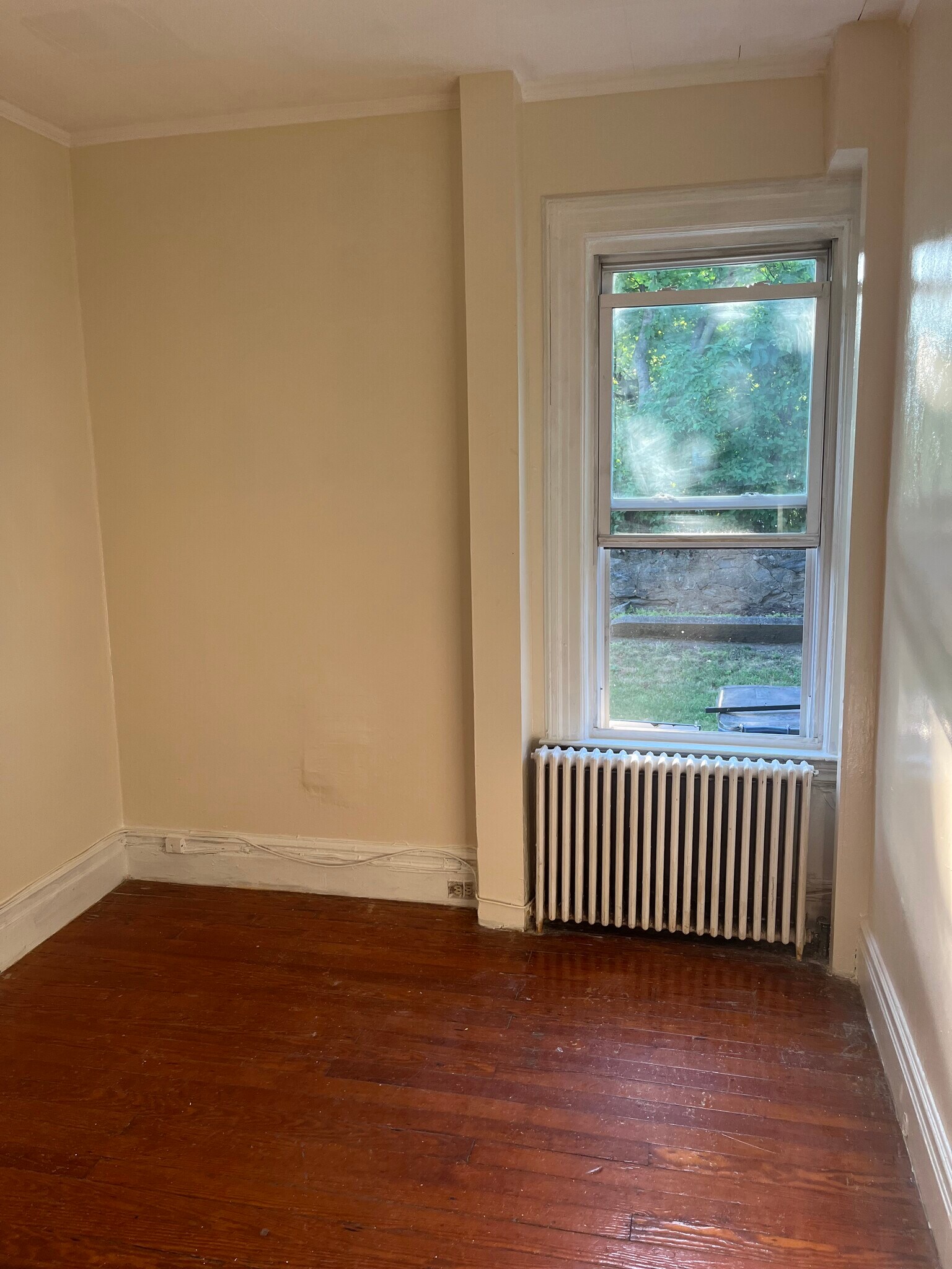 Building Photo - 22 Sherwood Ave