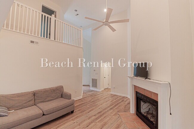 Building Photo - 3 Bedroom Gated Community in Surfside Beach