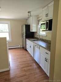 Building Photo - 163 Hunters Rd