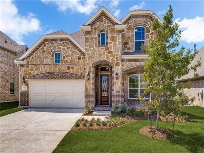 Primary Photo - Luxury Home in Estates at Shaddock Park