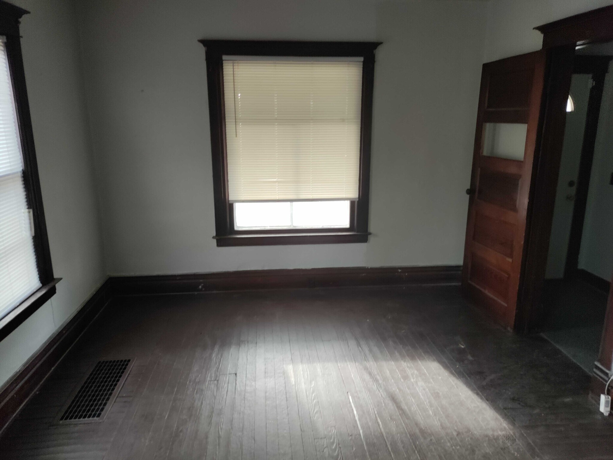 Building Photo - 1023 Washington Ave