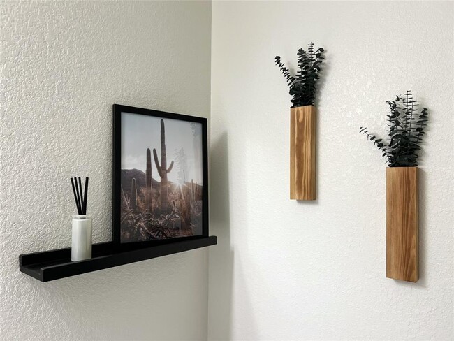 Building Photo - 13205 Nancy Reagan St