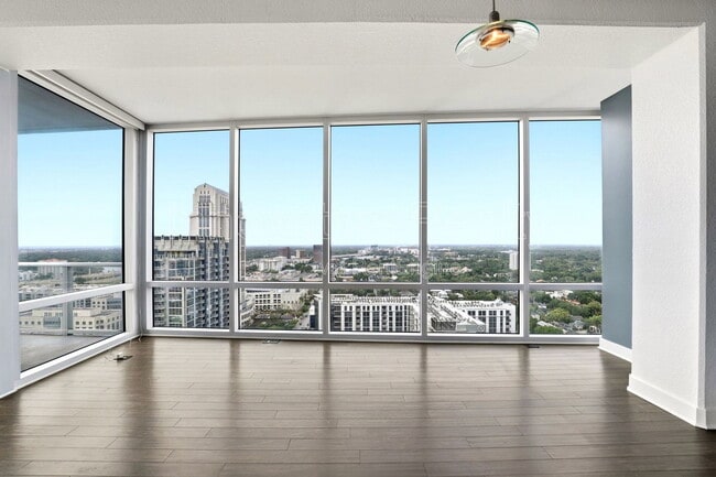 Building Photo - 150 E Robinson St