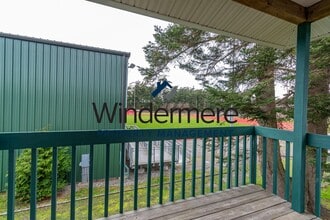 Building Photo - Two Bedroom Apartment in Coupeville