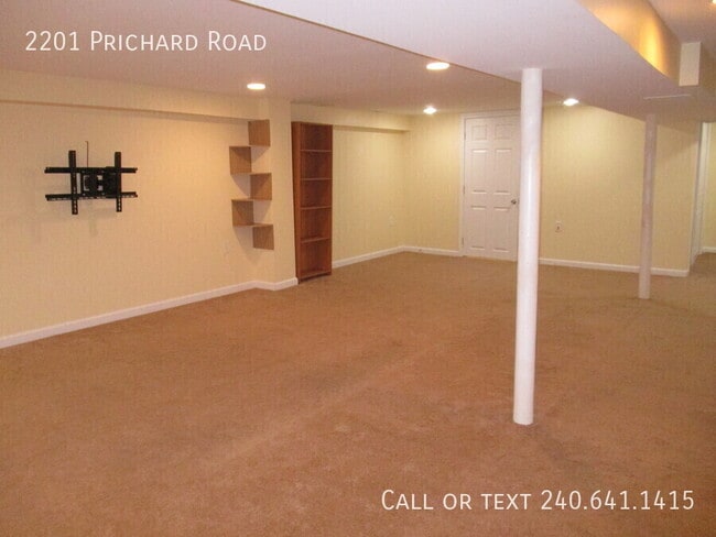 Building Photo - 2201 Prichard Rd