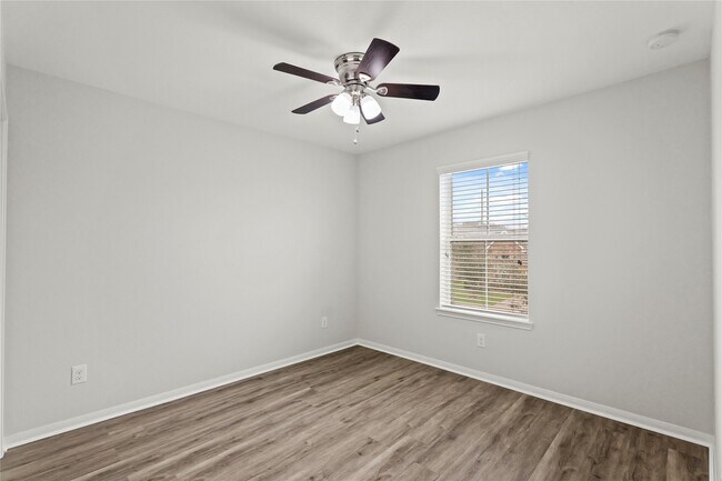 Building Photo - 21631 Rainfall Park Dr