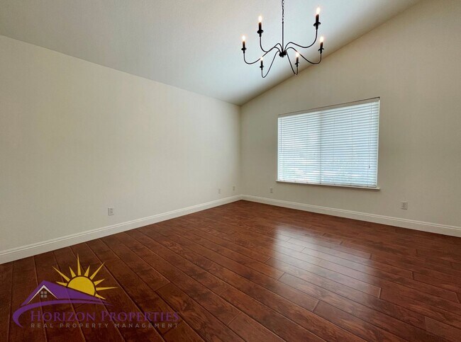 Building Photo - Spacious 5 Bed 3 Bath 2,136 Sq. Ft. Sheldon Pacific Home in Elk Grove