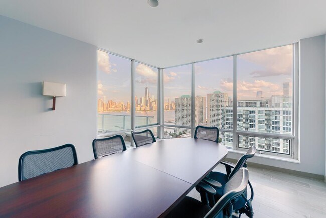 Building Photo - 1 Shore Ln