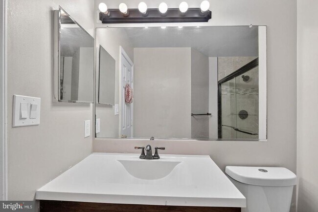 Building Photo - 3818 Early Glow Ln