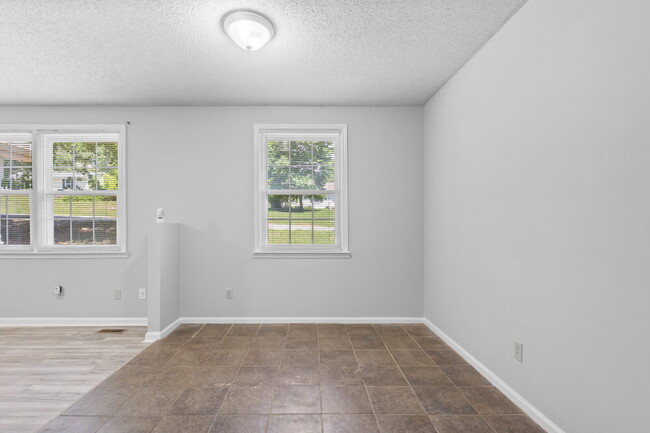 Building Photo - 3 Bedroom home with finished BASEMENT