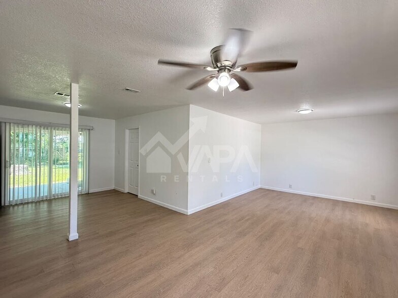Building Photo - 5014 Galahad Dr