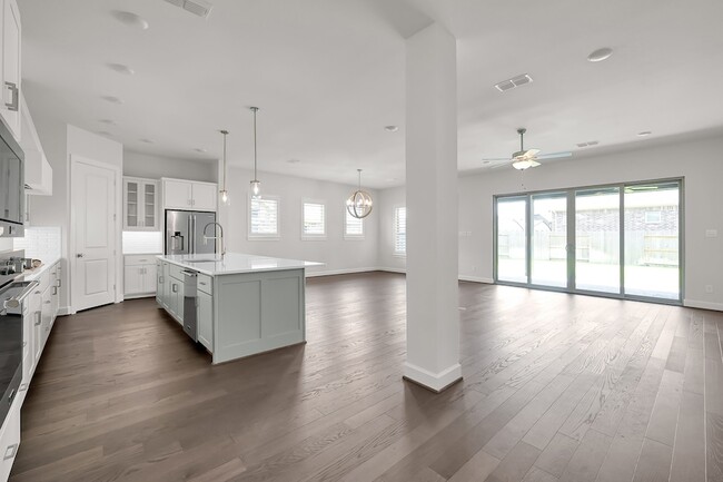 Building Photo - 32336 Noble Crk Dr