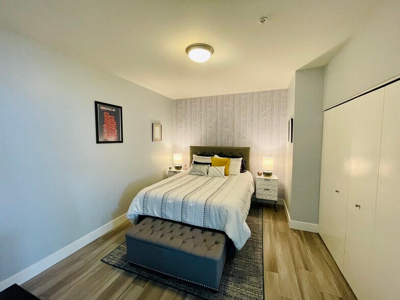 2nd/guest bedroom - 4500 Chicago Ave