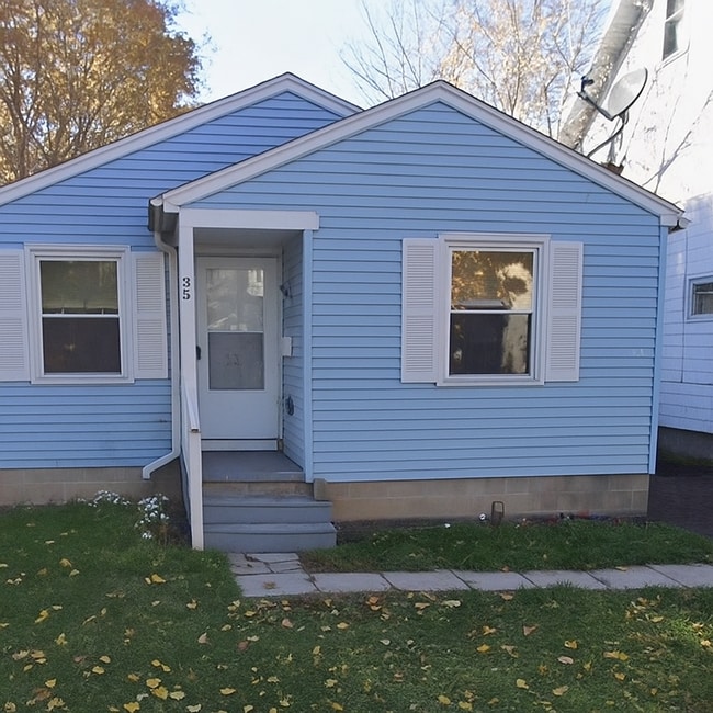 Primary Photo - 35 Aurora St