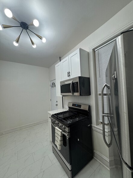 Kitchen - 5409 Walnut St