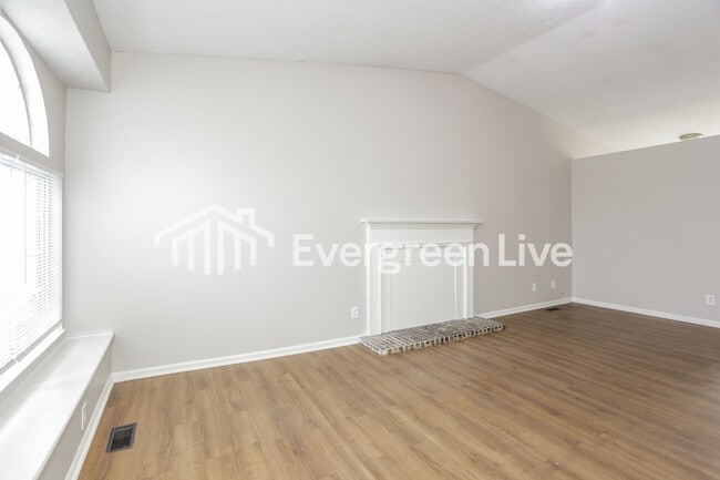 Building Photo - 11053 Amburg Ct