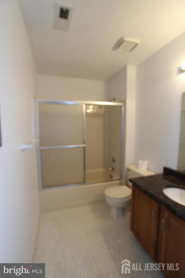 Building Photo - 2114 Aspen Dr