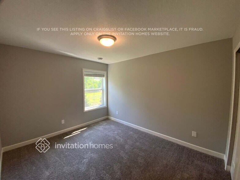 Building Photo - 6486 Inspire Cir S