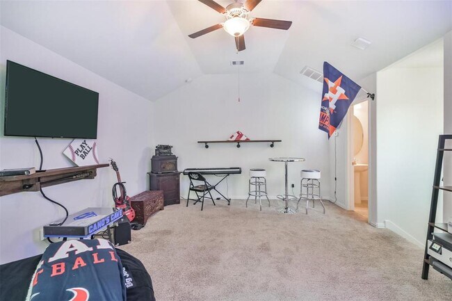 Building Photo - 23741 Juniper Valley Ln