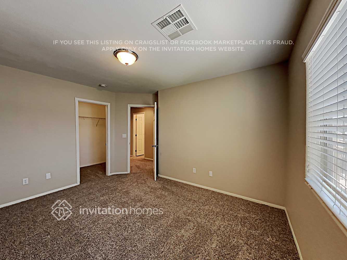 Building Photo - 10536 Bella Camrosa Dr