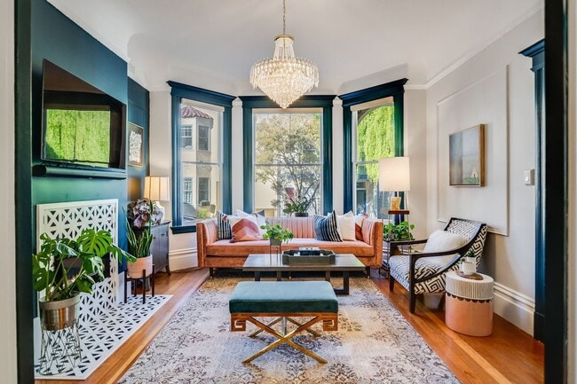 Building Photo - Cole Valley/Ashbury Heights: Remodeled Fla...