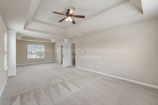 Building Photo - 6017 Reynolds Cir