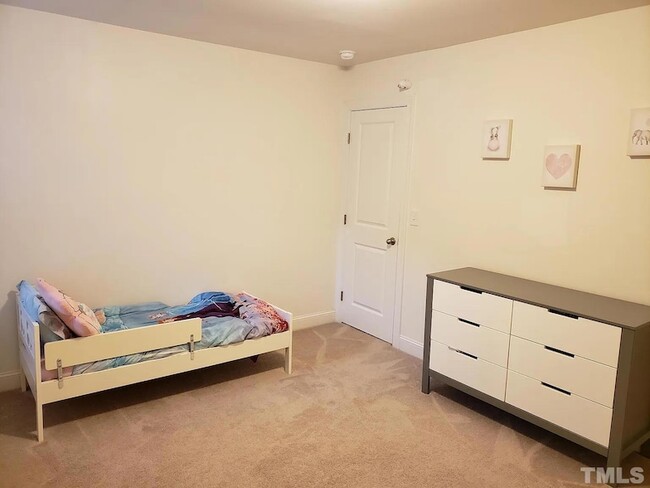 Building Photo - 419 Alamosa Pl