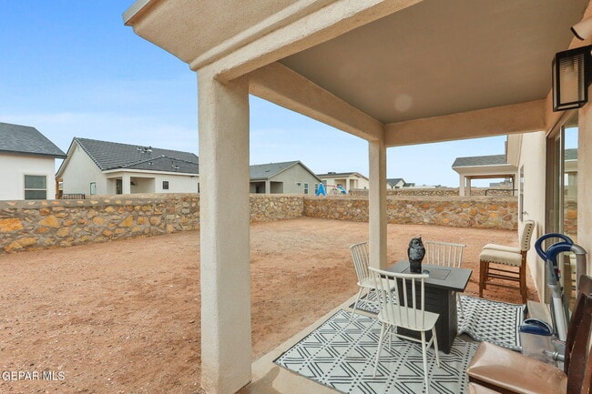 Building Photo - 15252 Apex Ct