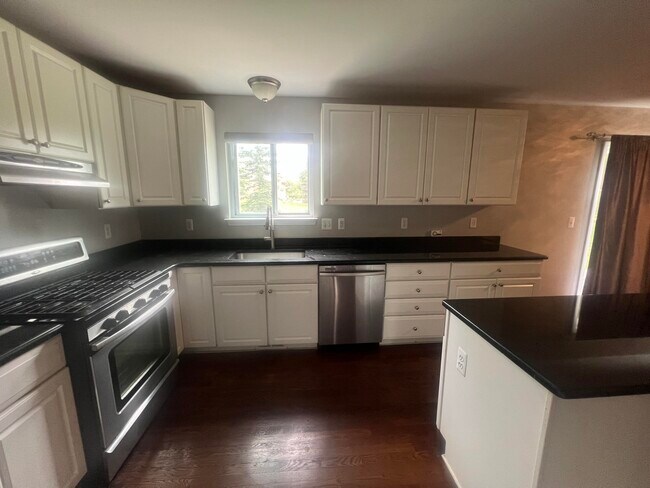 Building Photo - 24668 Thatcher Dr