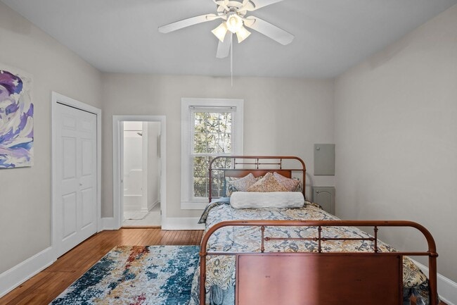 Building Photo - RENTAL HOME 3BD/2BTH
