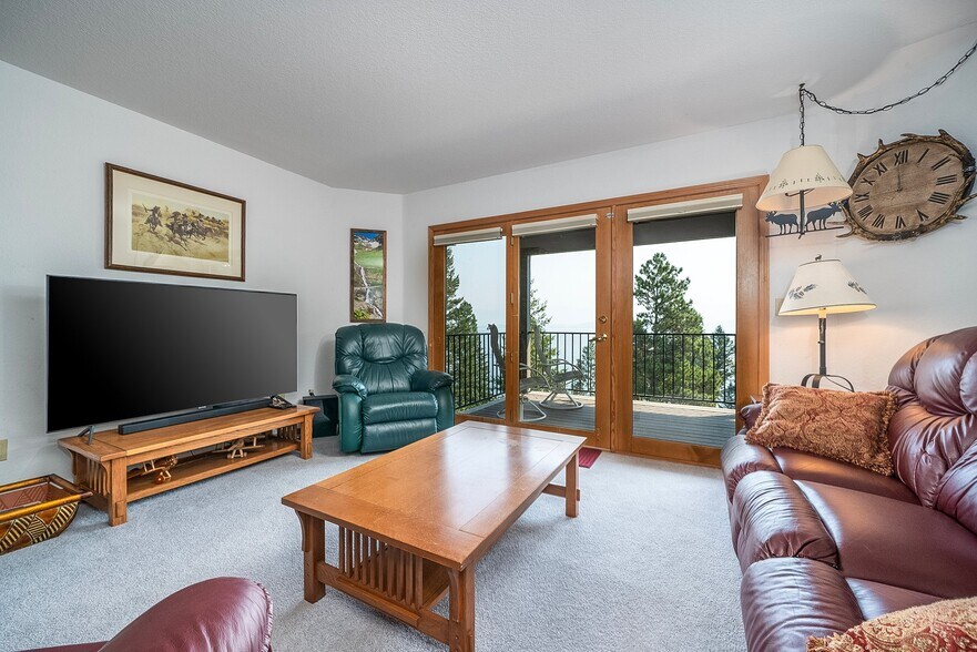 Building Photo - 222 Pennant Ln