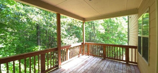 Building Photo - Brookside Crossing!