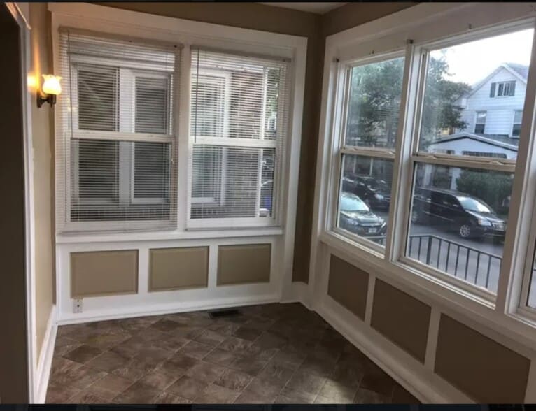 Sunroom - 1914 Manada St