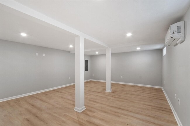 Building Photo - 31 Birch Rd