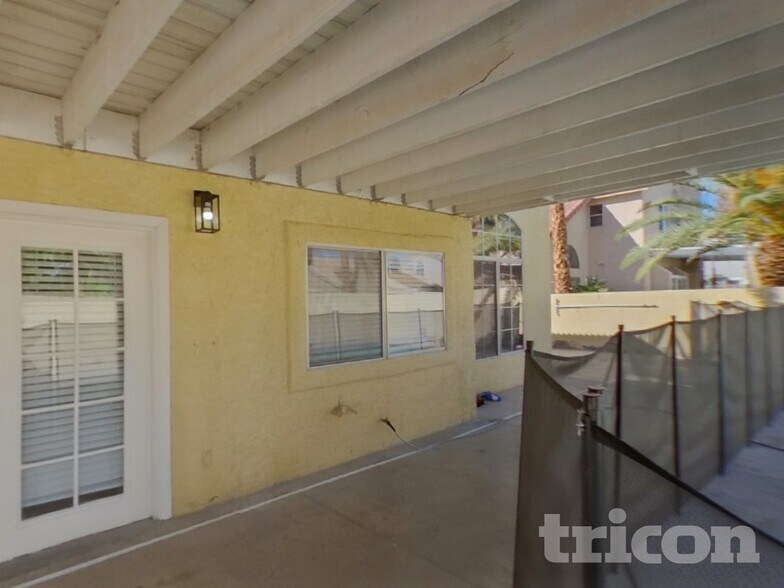 Building Photo - 1584 Bright View Dr