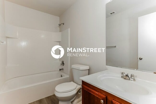 Building Photo - 3 Bedroom Pet-Friendly Home in VENUS, TX with Main Street Renewal