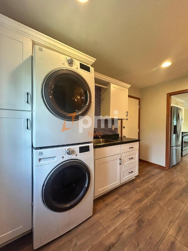 Building Photo - 8781 Calhoun Pl