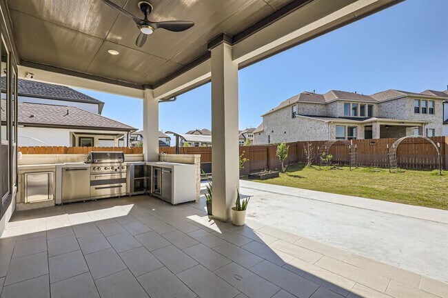 Building Photo - 4912 Risana Bend
