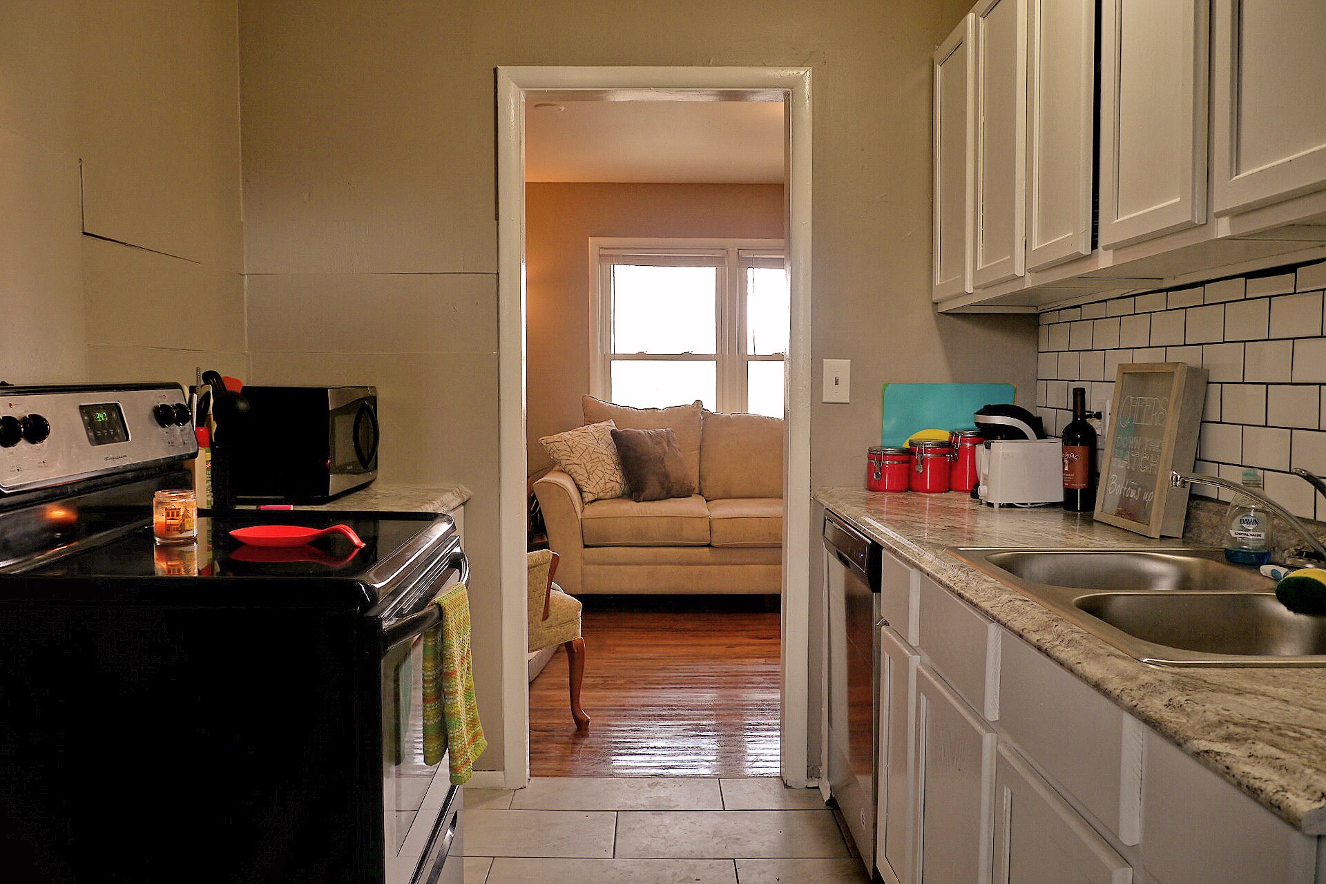 Building Photo - 3428 Charlotte St