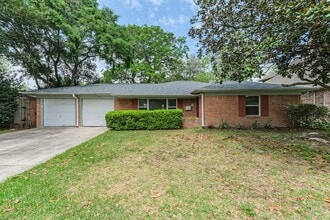 Building Photo - 5450 Stillbrooke Dr