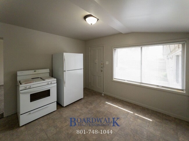 Building Photo - 1768 S 400 E