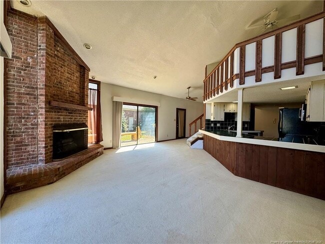 Building Photo - 679 Rosebud Ct