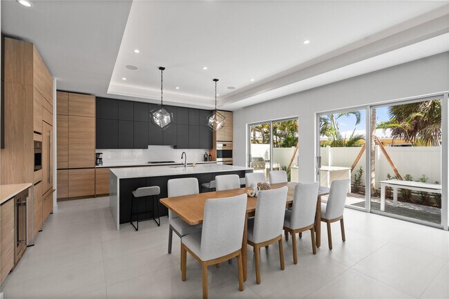 Building Photo - 221 Shore Ct