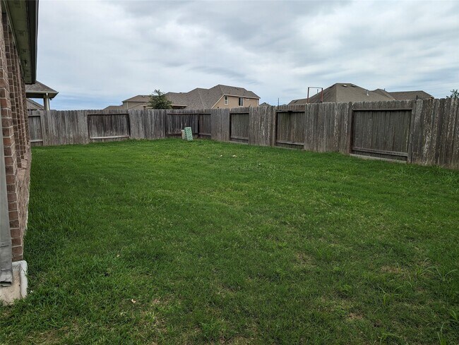 Building Photo - 5206 Gerent Ln