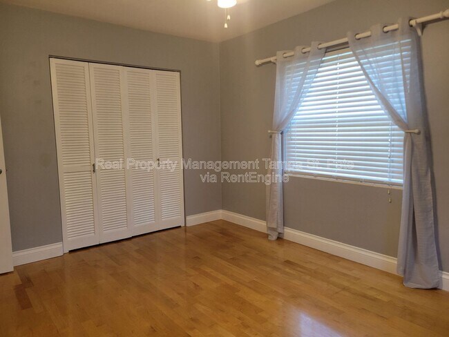 Building Photo - 2106 N Overbrook Ave