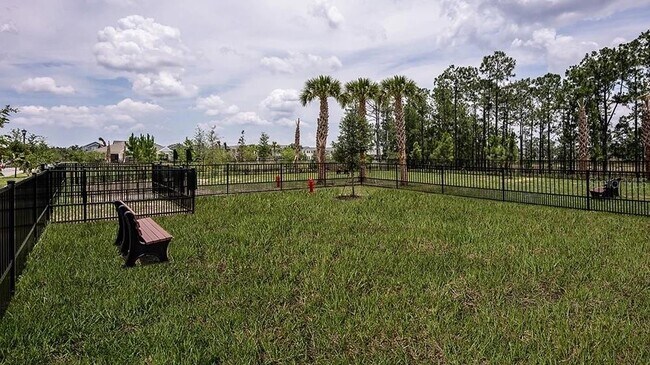 Building Photo - 14727 Field Daisy Dr