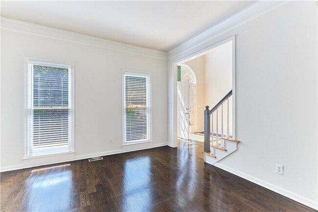Building Photo - 10795 Cauley Creek Dr