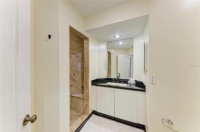Building Photo - 3605 54th Dr W