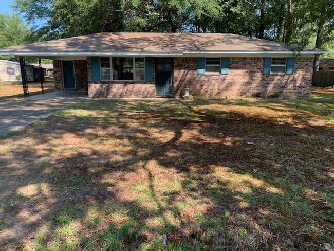 Primary Photo - Renovated 3 Bedroom 1 Bath Home for Rent!