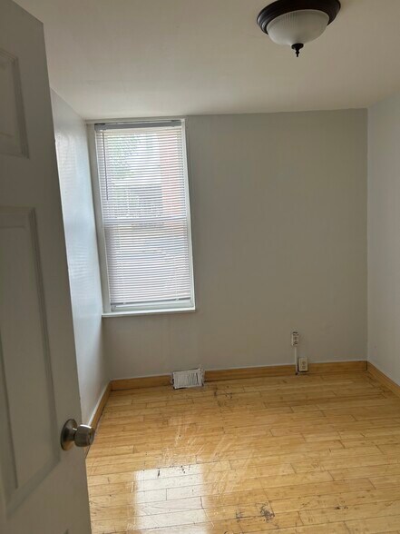 Building Photo - 3759 N Marshall St